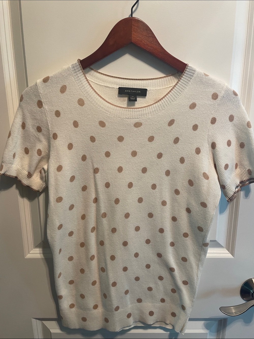 Ann Taylor Cream Short Sleeve Polka Dot Sweater Top